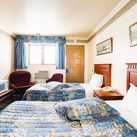 Auberge Harris Saint-Jean-sur-Richelieu Extérieur photo