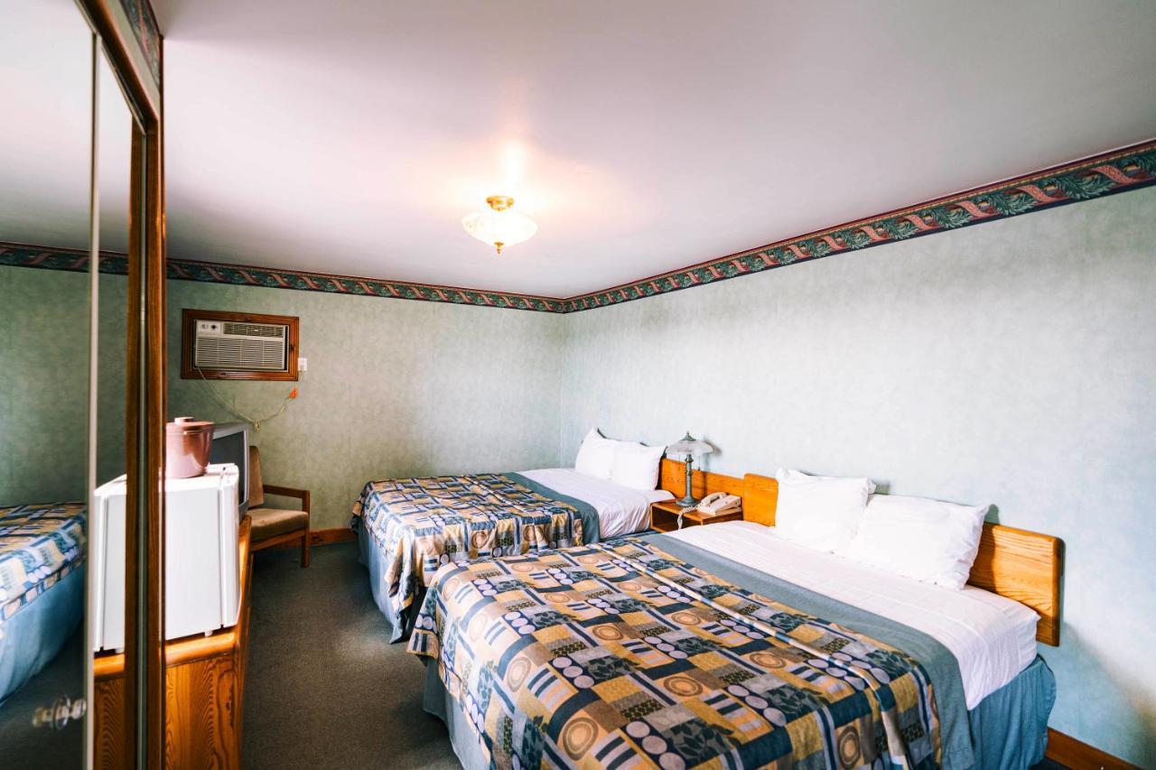 Auberge Harris Saint-Jean-sur-Richelieu Extérieur photo