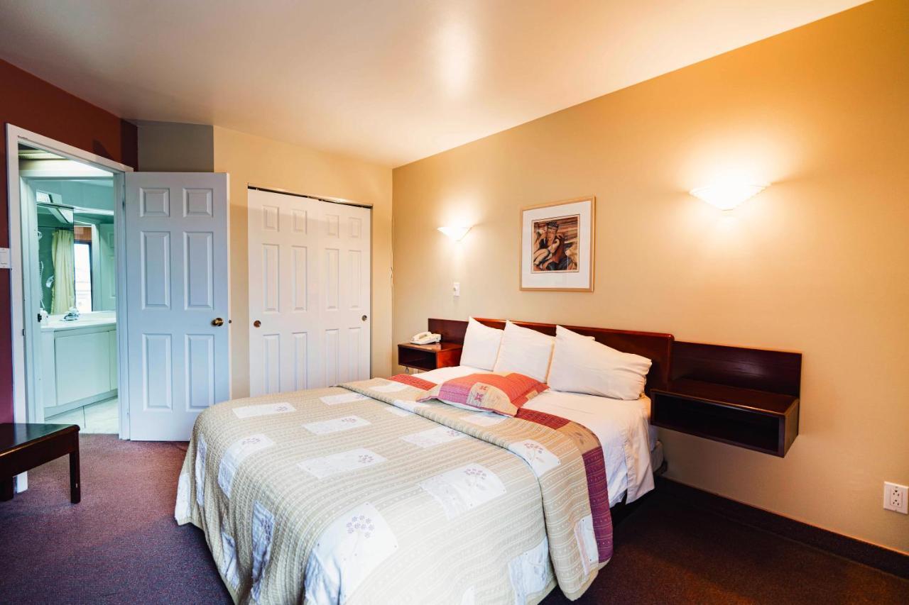 Auberge Harris Saint-Jean-sur-Richelieu Extérieur photo