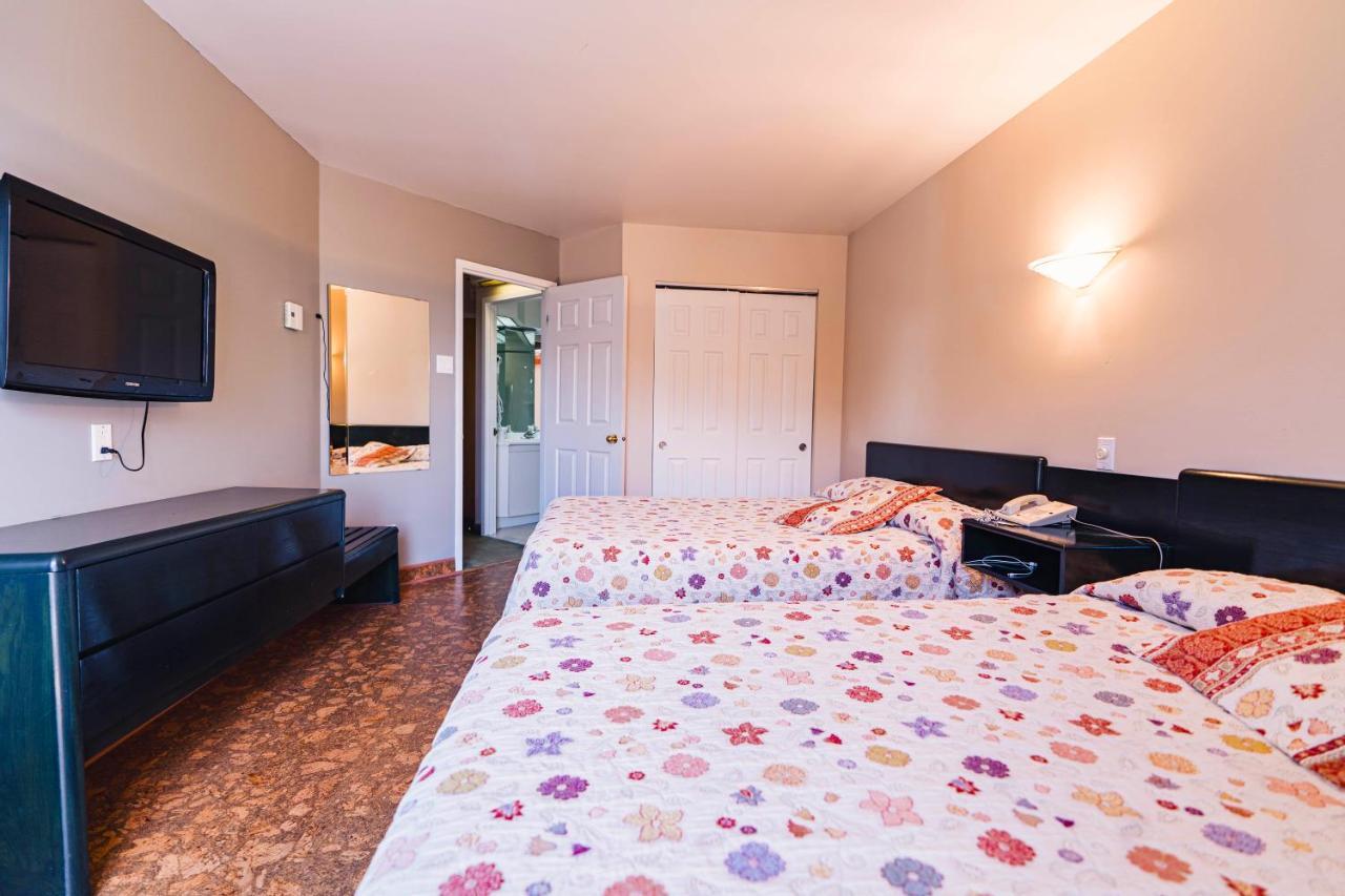 Auberge Harris Saint-Jean-sur-Richelieu Extérieur photo