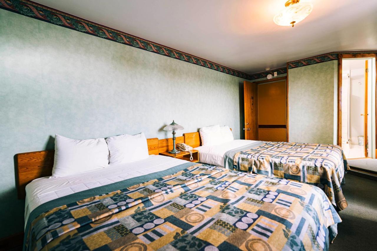 Auberge Harris Saint-Jean-sur-Richelieu Extérieur photo