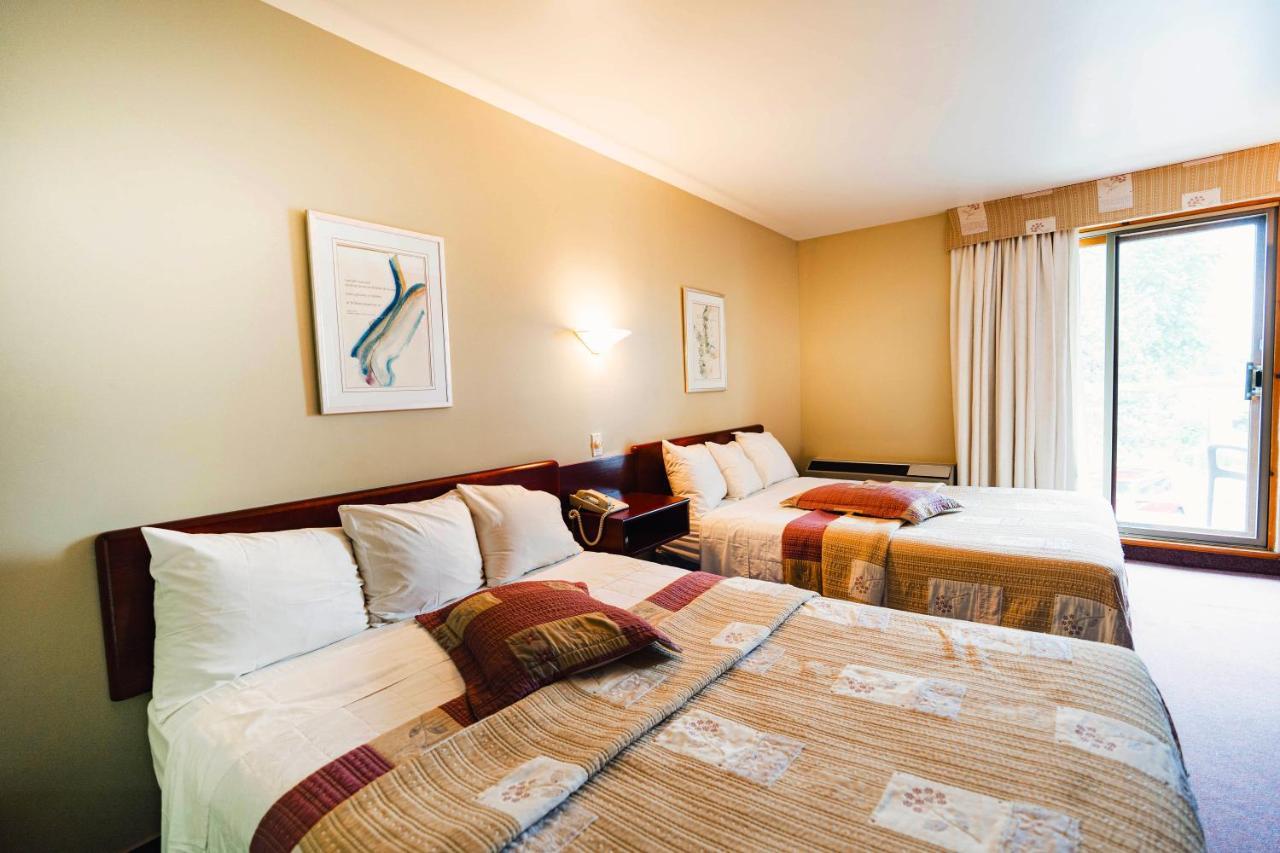 Auberge Harris Saint-Jean-sur-Richelieu Extérieur photo