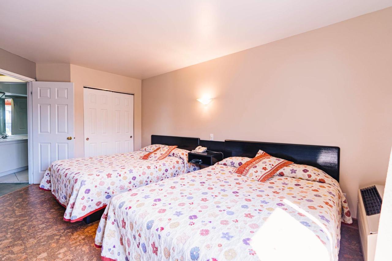 Auberge Harris Saint-Jean-sur-Richelieu Extérieur photo