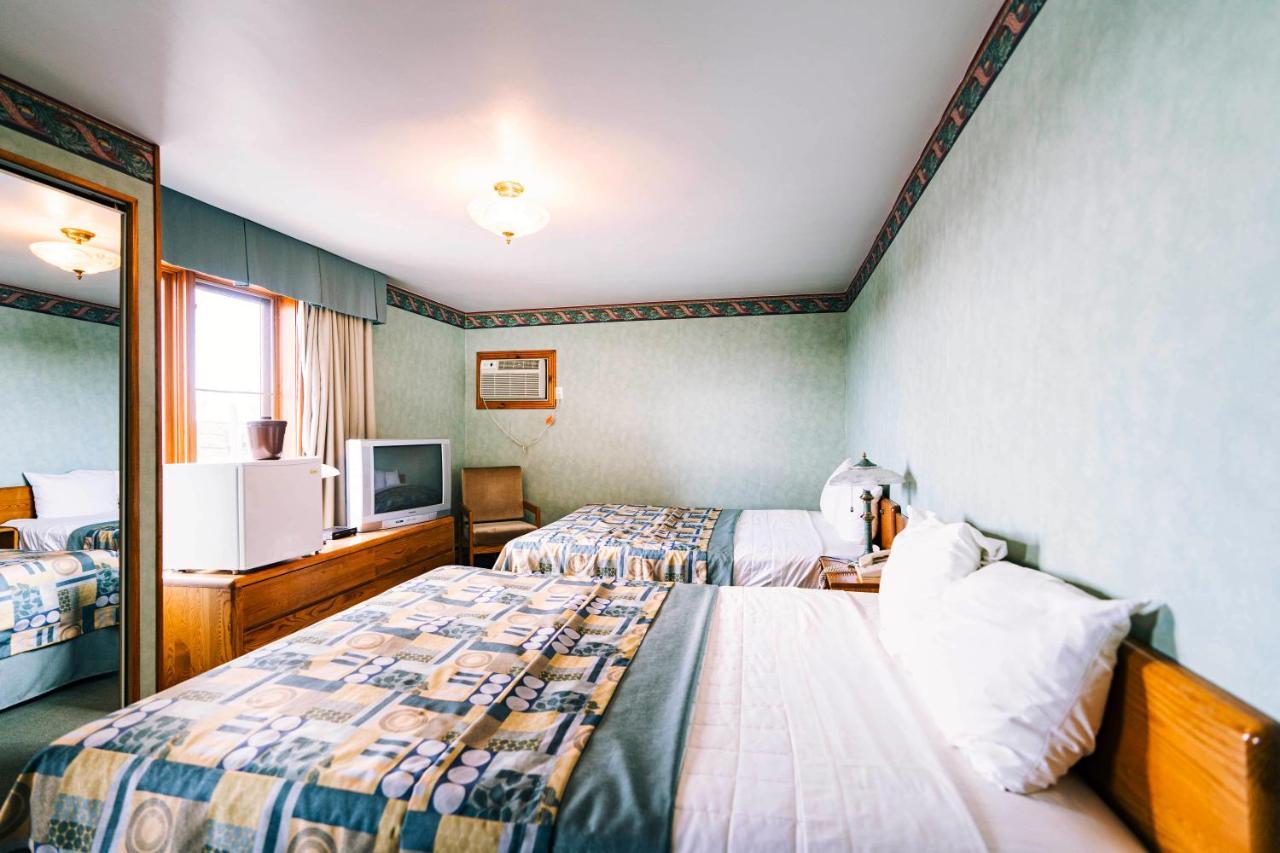 Auberge Harris Saint-Jean-sur-Richelieu Extérieur photo