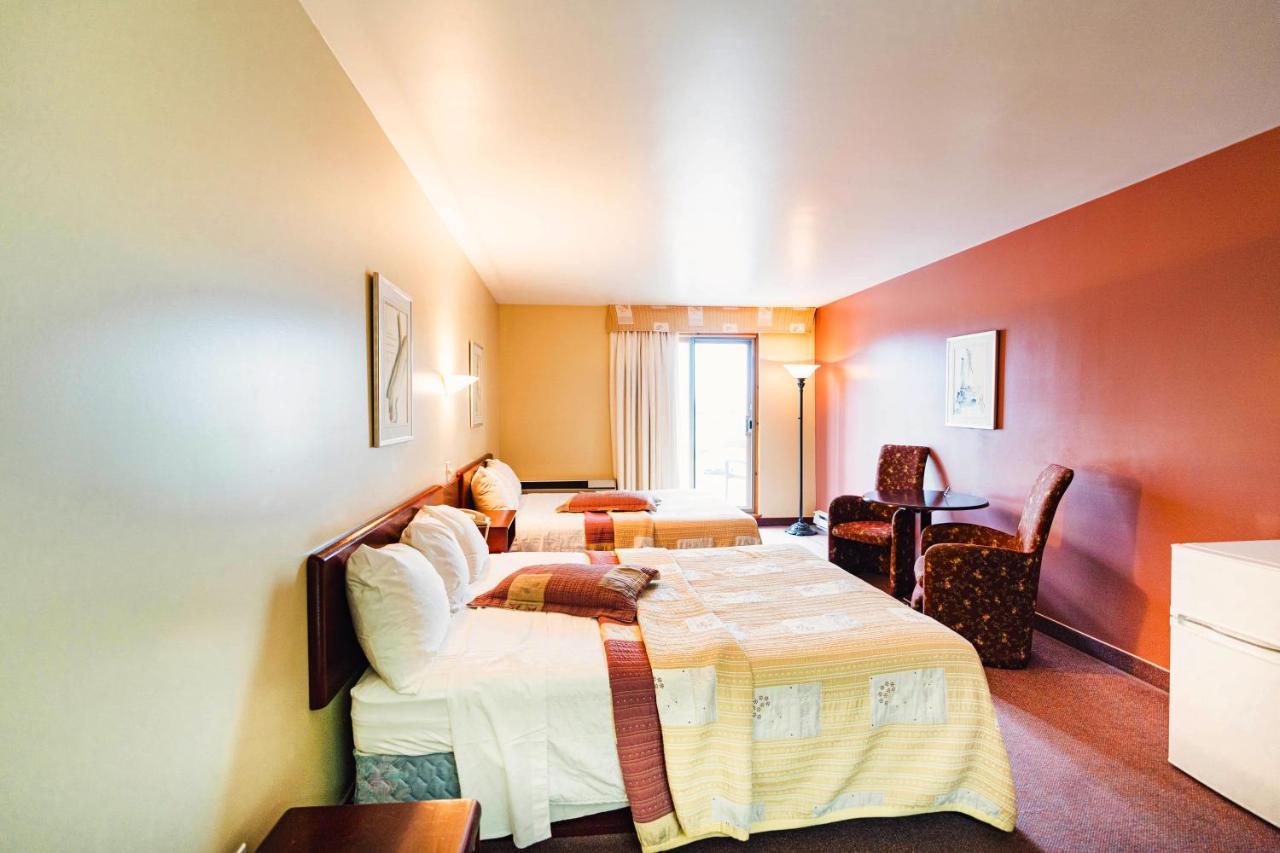 Auberge Harris Saint-Jean-sur-Richelieu Extérieur photo