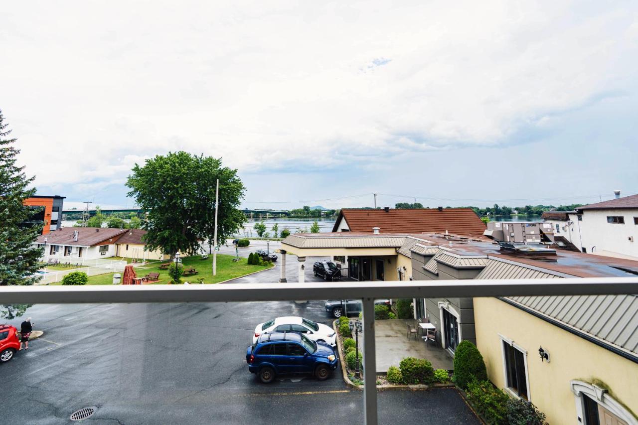 Auberge Harris Saint-Jean-sur-Richelieu Extérieur photo