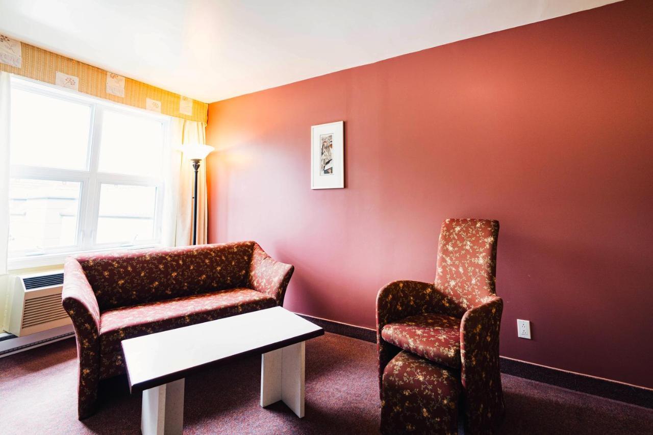 Auberge Harris Saint-Jean-sur-Richelieu Extérieur photo