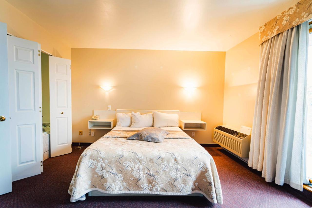 Auberge Harris Saint-Jean-sur-Richelieu Extérieur photo