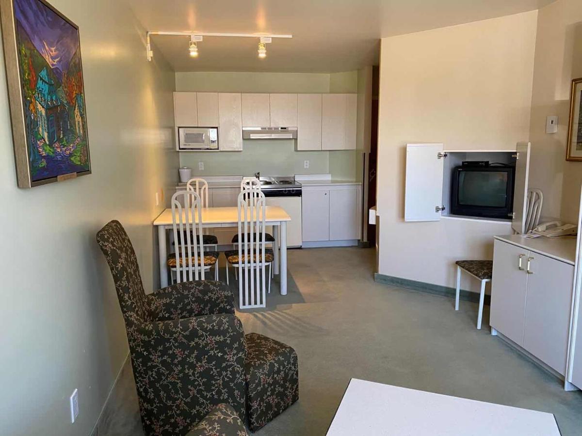 Auberge Harris Saint-Jean-sur-Richelieu Extérieur photo