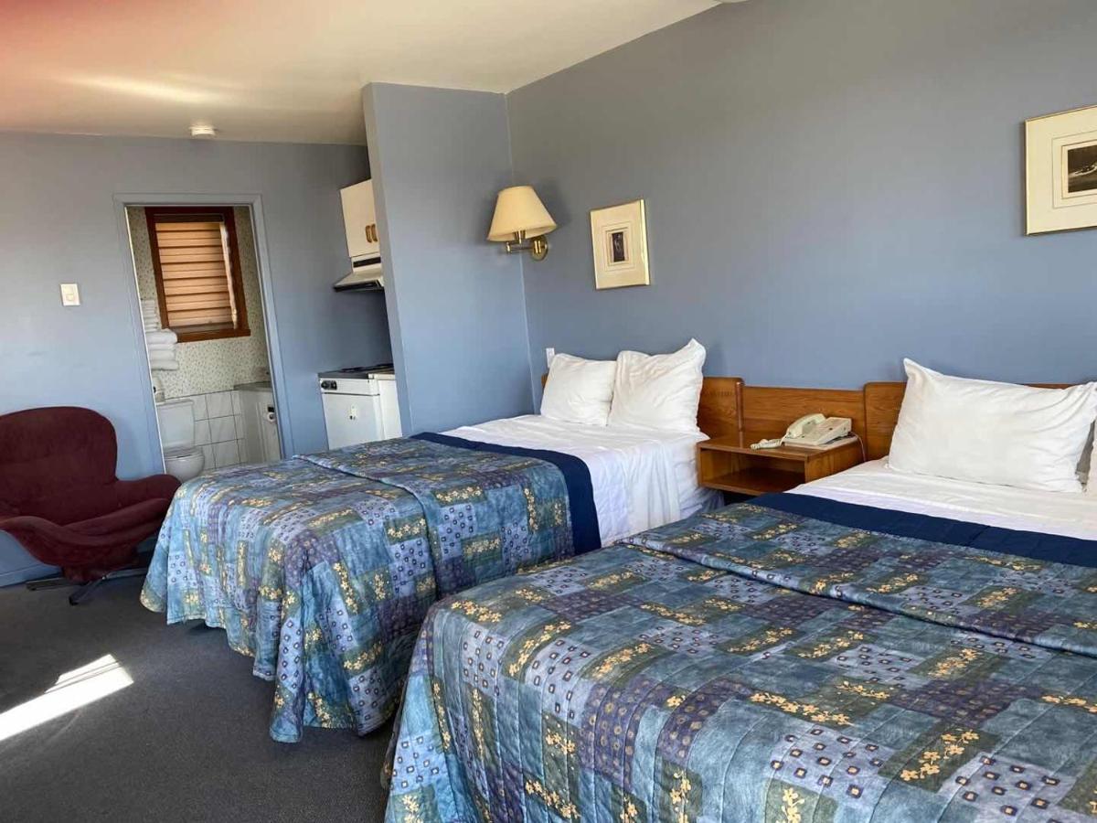Auberge Harris Saint-Jean-sur-Richelieu Extérieur photo